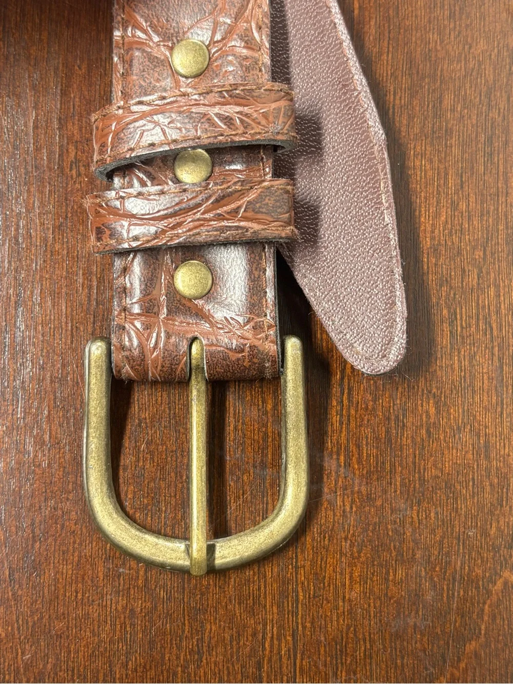 Source Unknown Brown Croc Embossed Men's Belt with Brass Buckle